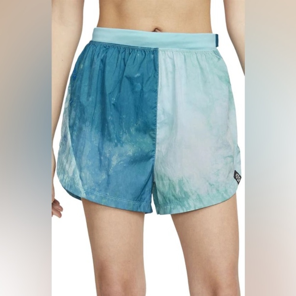 Nike Women's Dri-FIT Repel Mid-Rise 3" Trail Running Shorts, Baltic Blue NWOT